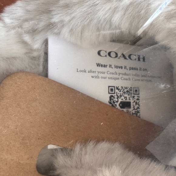 Coach Khaki and White Fur Slippers Brand New - Picture 3 of 11